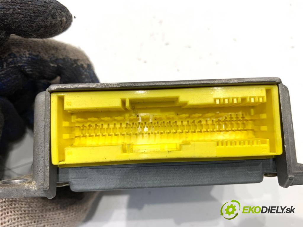 AUDI A3 8L liftback 2001 81 kW 1.9 TDI 1896 senzor airbag 8L0959655J (Snímač)