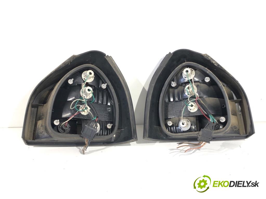 AUDI A3 8L liftback 2001 81 kW 1.9 TDI 1896 svetla zadní část levá strana pravá 01-441-1956R