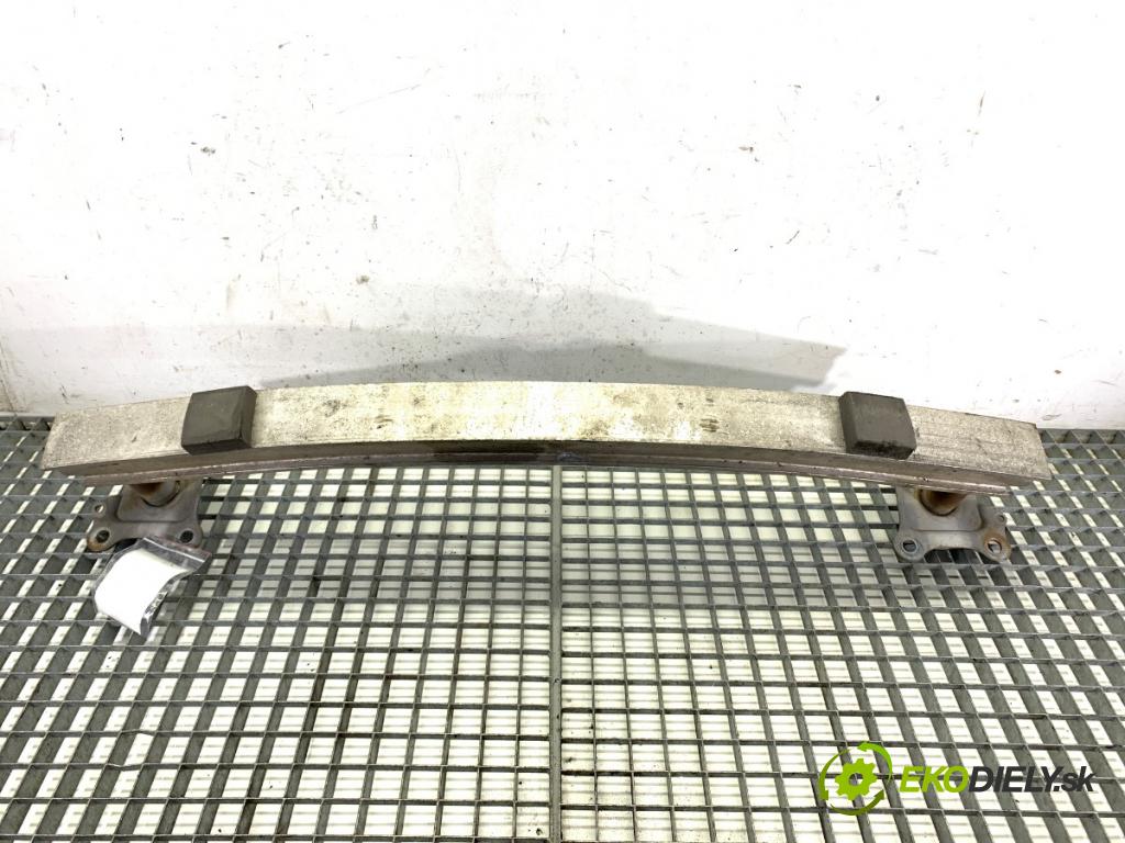 AUDI A3 8L liftback 2001 81 kW 1.9 TDI 1896 výztuha nárazníka přední část  (Přední výztuha)