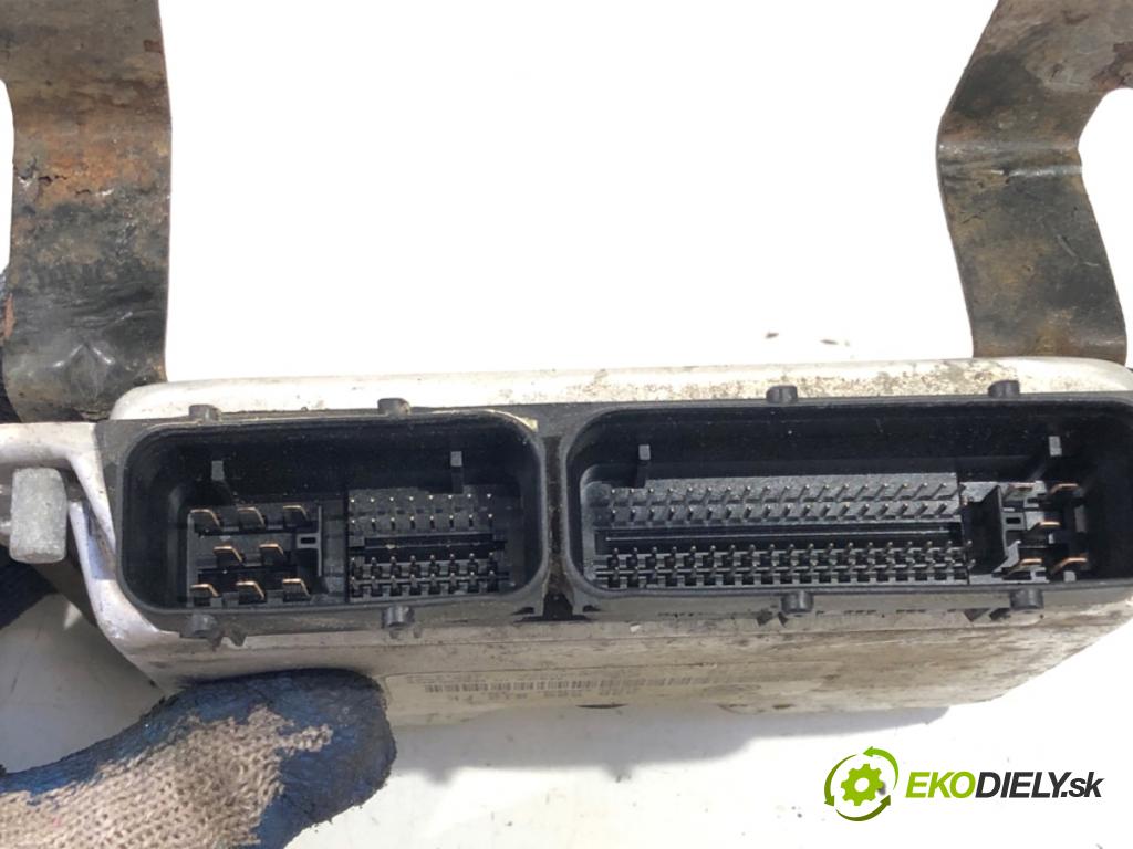 SEAT LEON I liftback 2002 81 kW 1.9 TDI 1896 riadiaca jednotka Motor 038906012FK (Riadiaca jednotka)