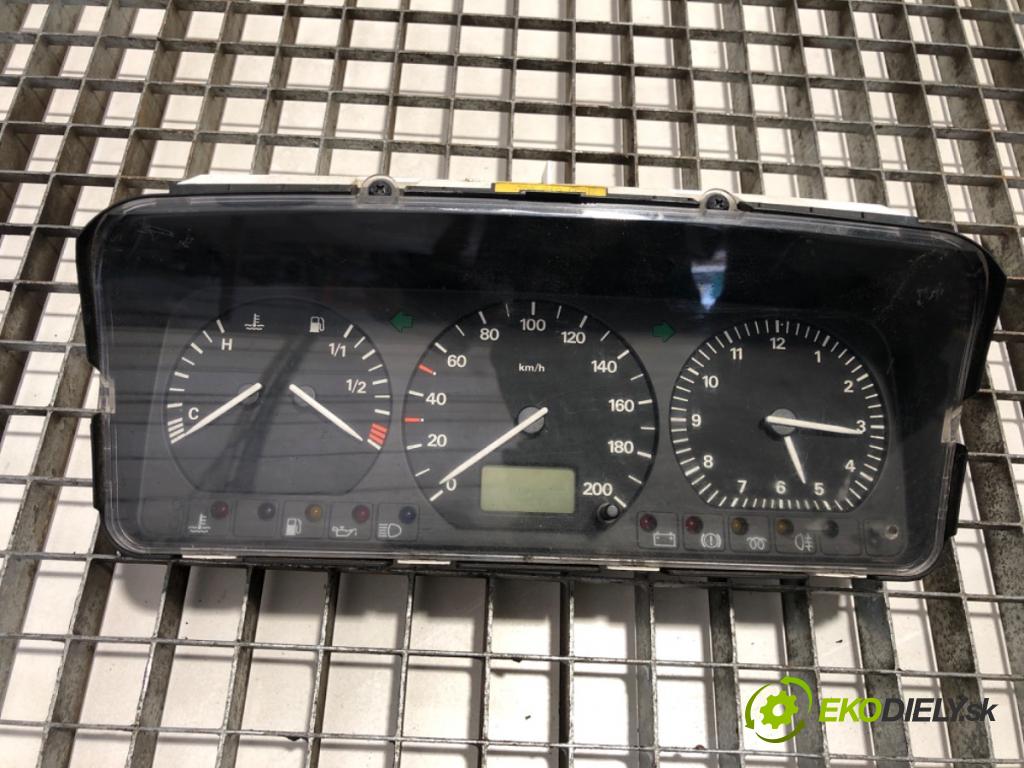 VW TRANSPORTER T4 Autobus 1998 50 kW 1.9 TD 1896 Prístrojovka 53923262 (Prístrojová doska)