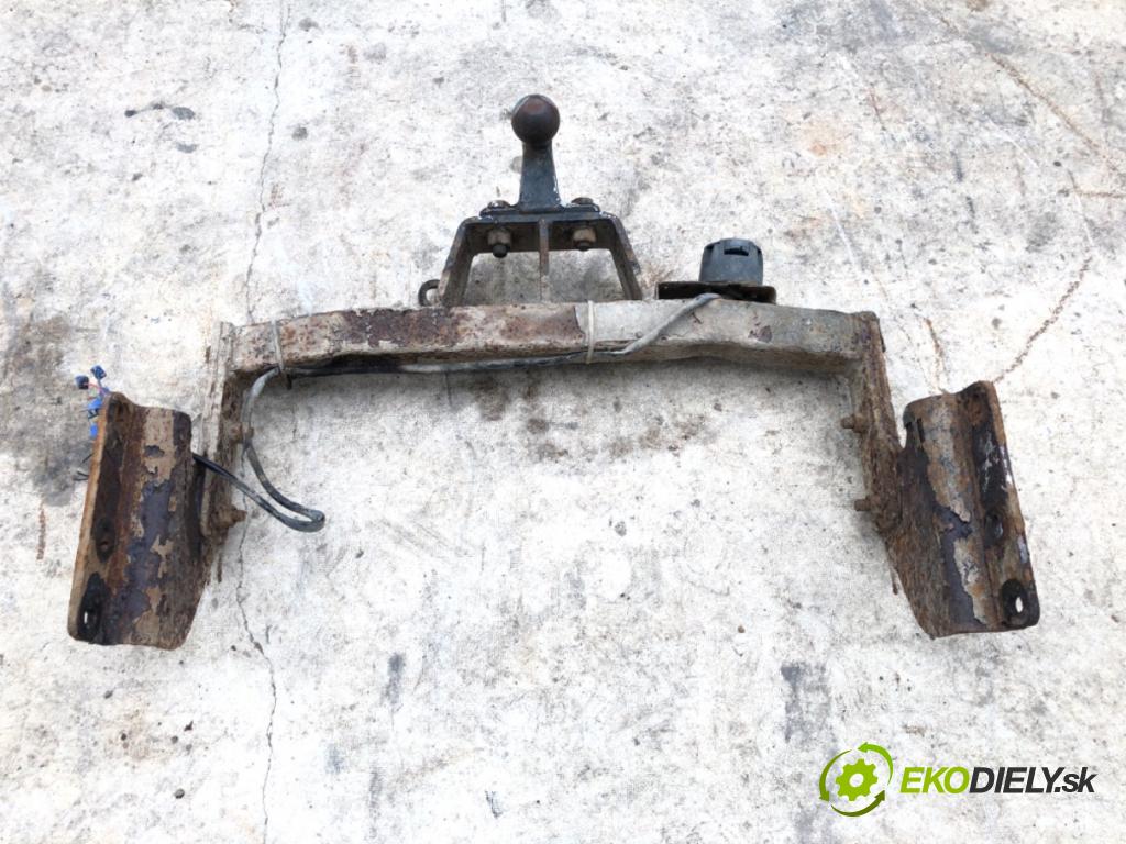 VW TRANSPORTER T4 Autobus 1998 50 kW 1.9 TD 1896 Hák tažné zařízení  (Tažné zařízení)