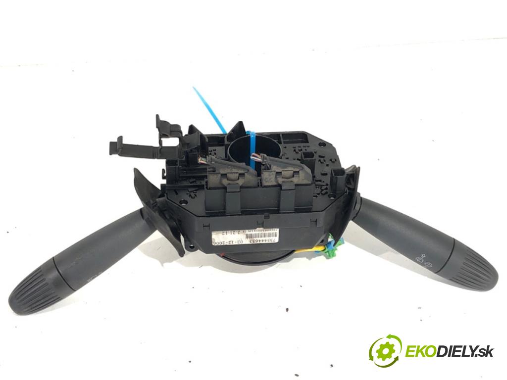 FIAT PANDA II liftback 2006 40 kW 1.1 (169.AXA1A) 1108 Prepínač kombinovaný 735444633 (Prepínacie páčky pod volantom)