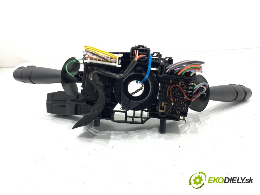 RENAULT TWINGO II liftback 2012 55 kW 1.5 dCi 75 1461 Prepínač kombinovaný 8201193544 (Prepínacie páčky pod volantom)