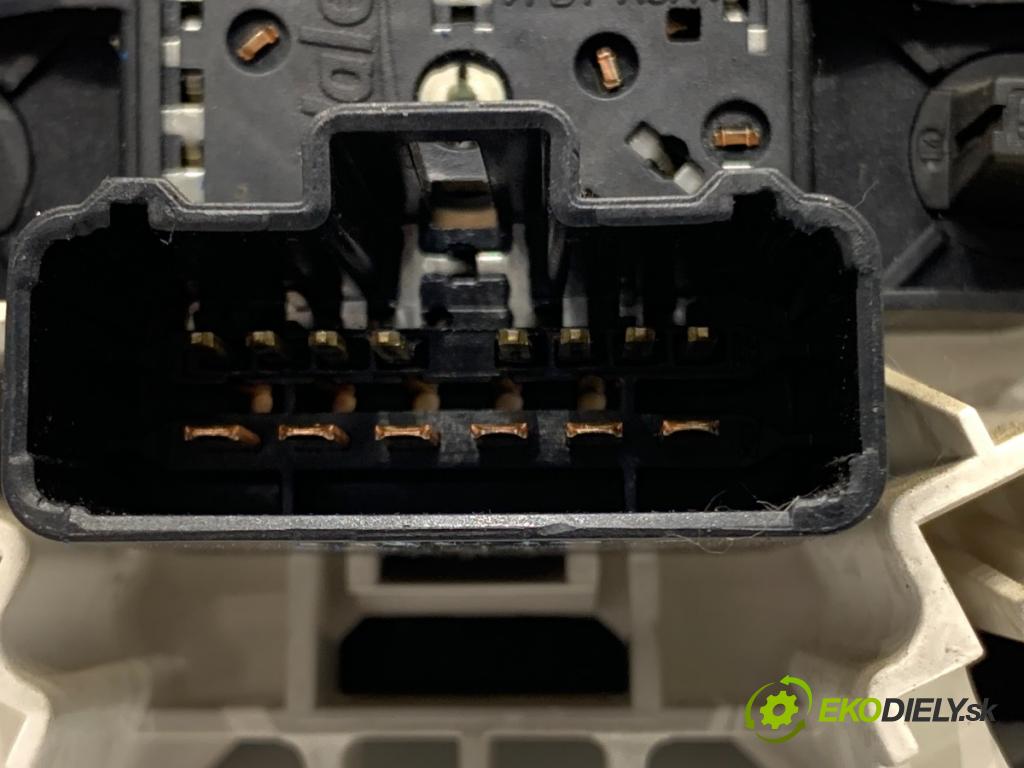 RENAULT TWINGO II liftback 2012 55 kW 1.5 dCi 75 1461 Panel ovládania kúrenia  (Prepínacie páčky pod volantom)