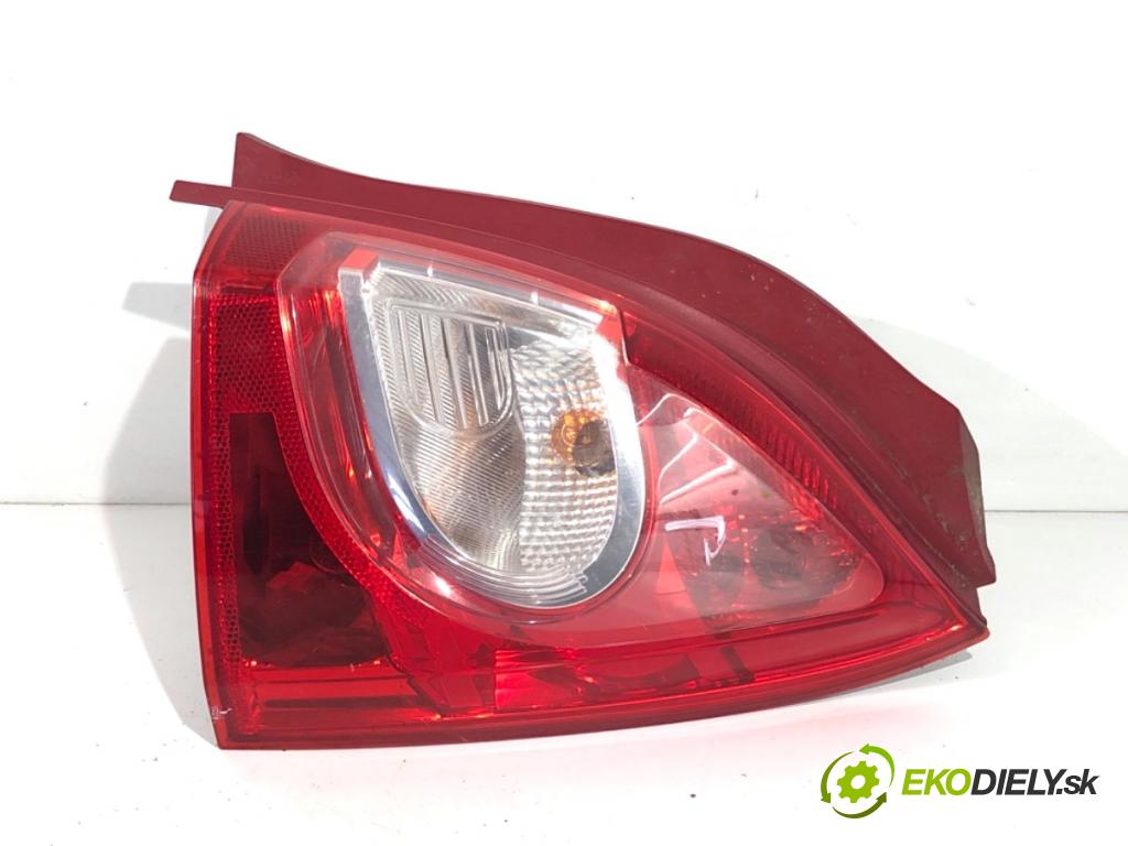 RENAULT TWINGO II liftback 2012 55 kW 1.5 dCi 75 1461 světlo pravý zadní část 