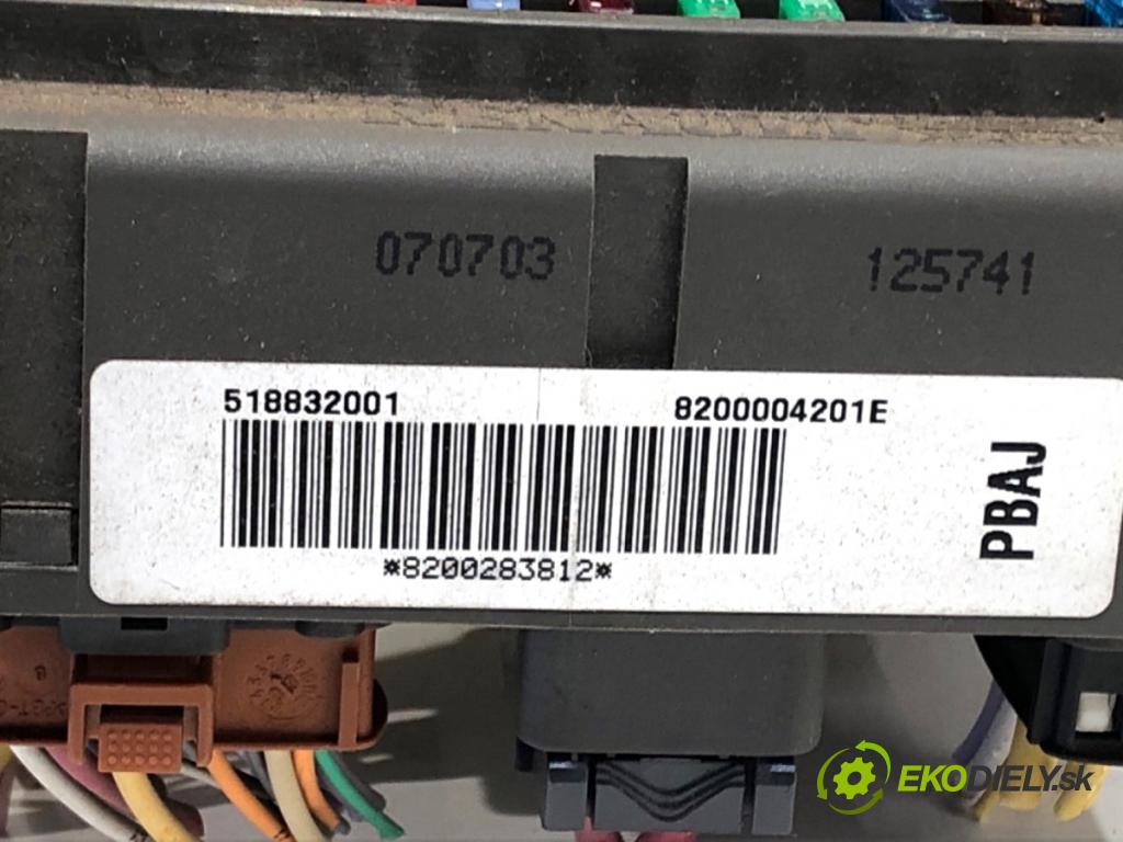 RENAULT ESPACE IV nadwozie wielkoprzestrzenne (MPV) 2003 120 kW 2.0 Turbo (JK0A, JK0B, JK0N) 1998 modul BSI 8200004201E (Pojistková skříňka)