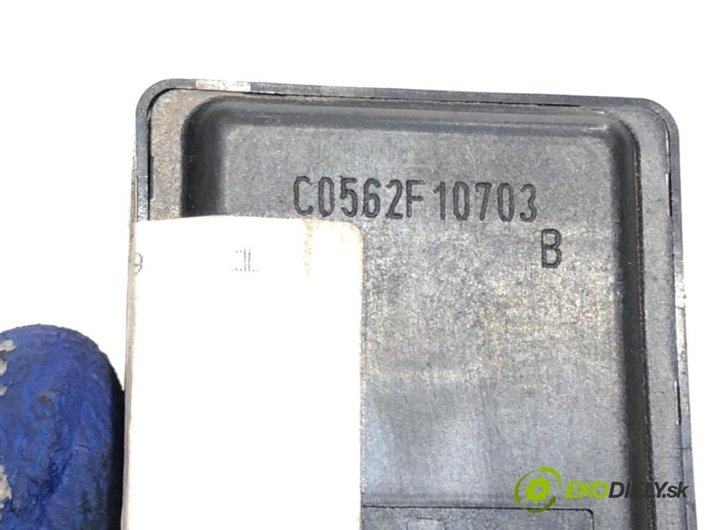 RENAULT ESPACE IV nadwozie wielkoprzestrzenne (MPV) 2003 120 kW 2.0 Turbo (JK0A, JK0B, JK0N) 1998 blokáda volantu 8200033233 (Řízení ostatní)