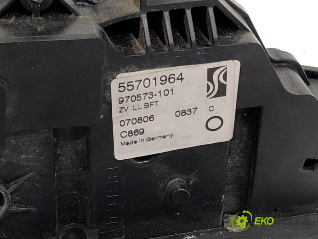 FIAT GRANDE PUNTO liftback 2006 48 kW 1.2 1242 zámok dveře pravý přední část 55701964