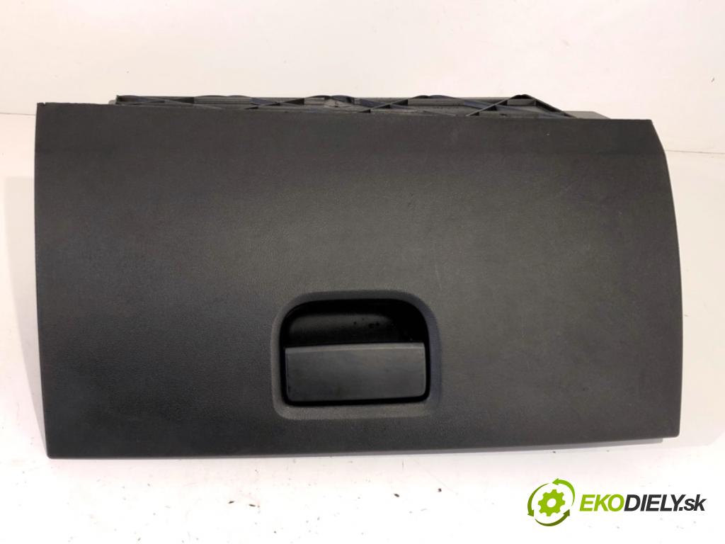 FIAT GRANDE PUNTO liftback 2006 48 kW 1.2 1242 Priehradka, kastlík spolujazdca 735386347 (Priehradka (kastlík))