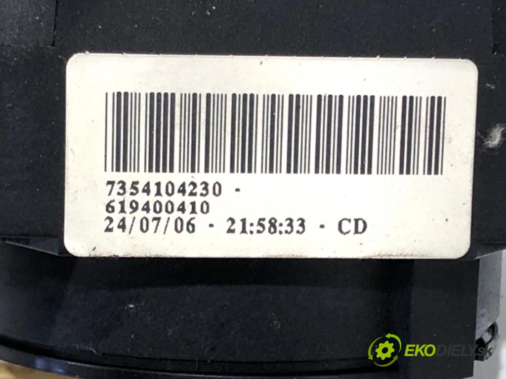 FIAT GRANDE PUNTO liftback 2006 48 kW 1.2 1242 Prepínač kombinovaný 7354104230 (Prepínacie páčky pod volantom)