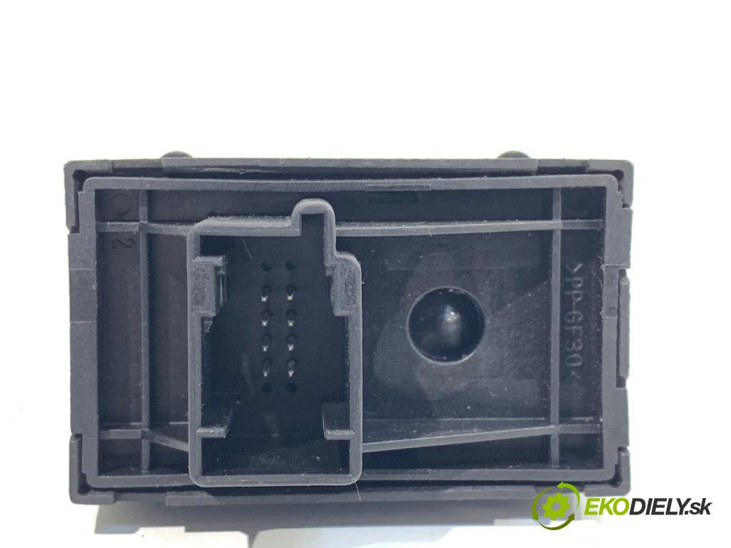 FIAT GRANDE PUNTO liftback 2006 48 kW 1.2 1242 Prepínač nastavenia spätných zrkadiel  (Prepínacie páčky pod volantom)