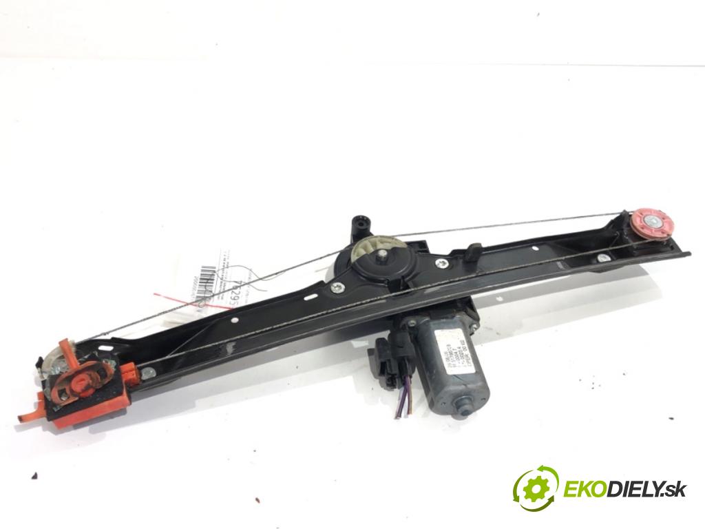 FIAT GRANDE PUNTO liftback 2006 48 kW 1.2 1242 mechanismus okna pravý přední část 51786728