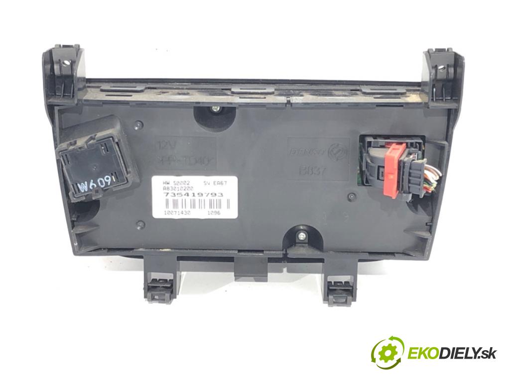 FIAT GRANDE PUNTO liftback 2006 48 kW 1.2 1242 Panel ovládania kúrenia 735419793 (Prepínacie páčky pod volantom)