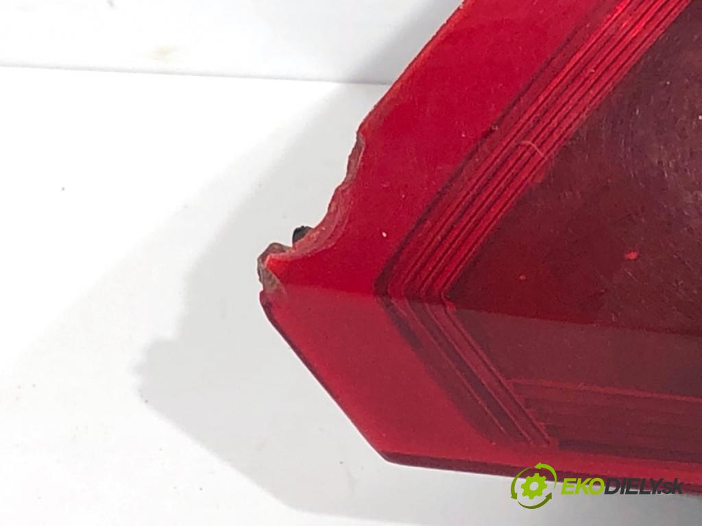 FIAT GRANDE PUNTO liftback 2006 48 kW 1.2 1242 světlo levý zadní část