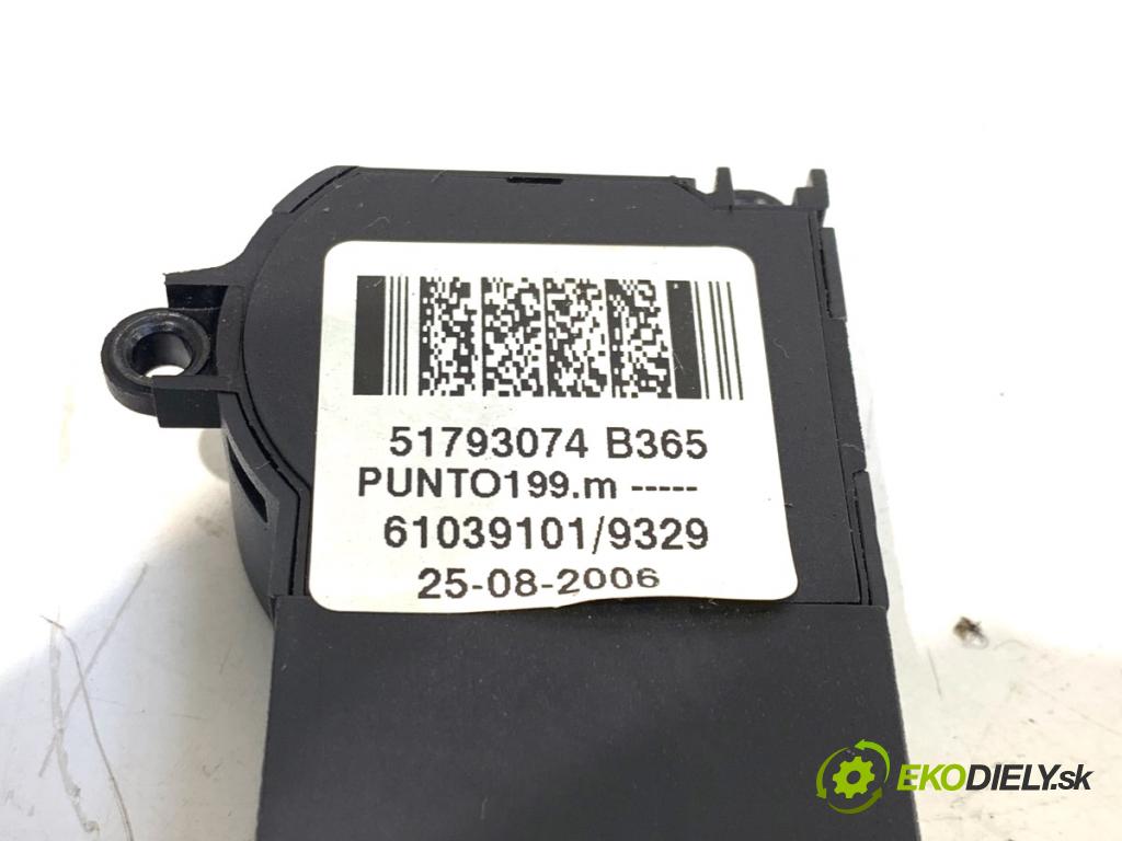 FIAT GRANDE PUNTO liftback 2006 48 kW 1.2 1242 Kocka, vložka spínacej skrinky 51793074 (Spínacia skrinka)
