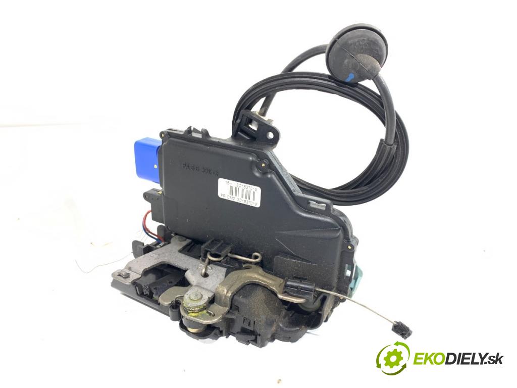 VW GOLF V liftback 2005 77 kW 1.9 TDI 1896 zámok dveře levý přední část 3D1837015
