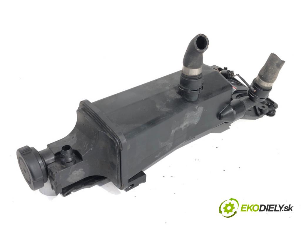 BMW E46 sedan 2002 85 kW 316 i 1596 nádržka vyrovnávací kapaliny chadicího 7787039