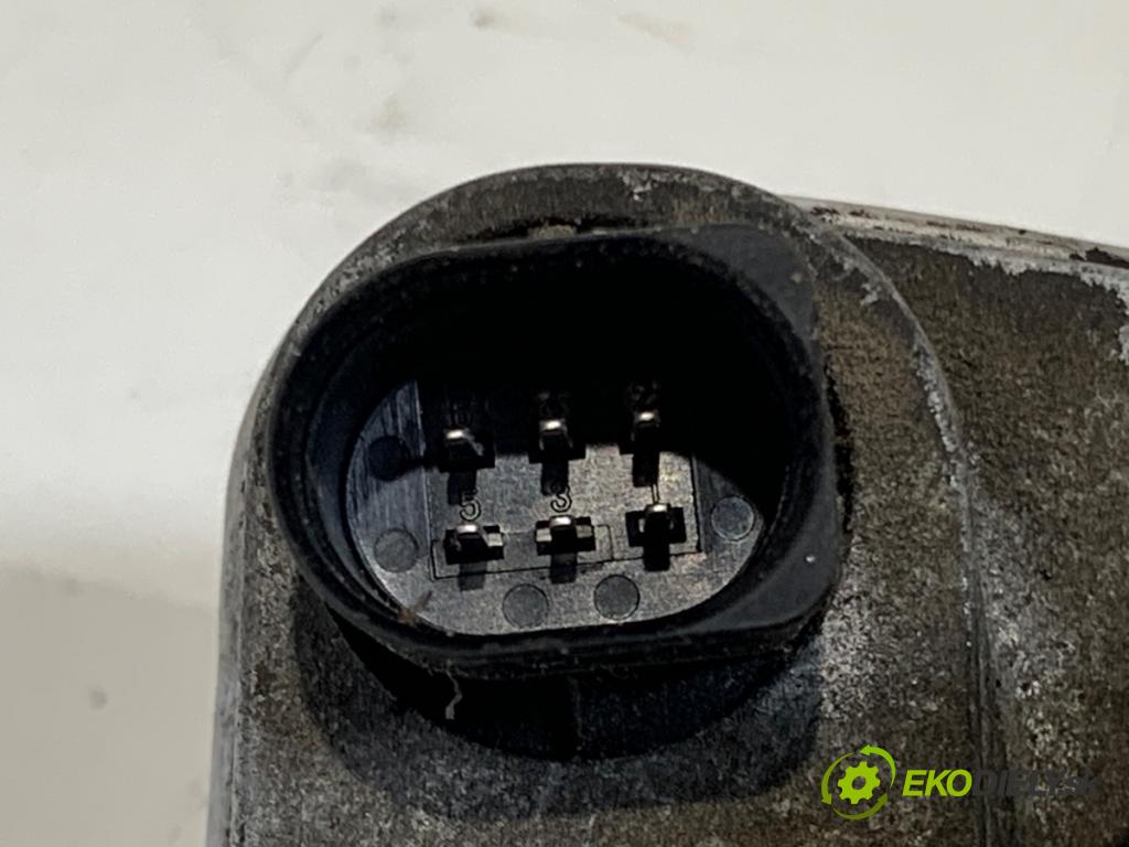 BMW E46 sedan 2002 85 kW 316 i 1596 Škrtiaca klapka 1439224 (Škrtiaca klapka)