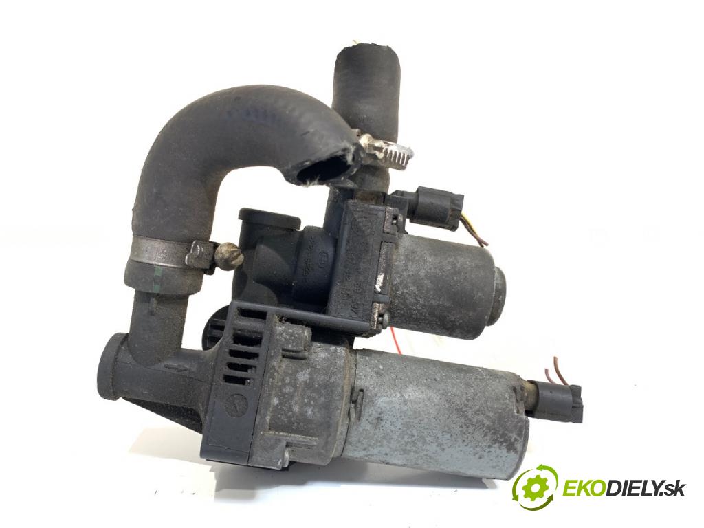 BMW E46 sedan 2002 85 kW 316 i 1596 DALŠÍ: pumpa vody 8369807 (Vodní pumpa)