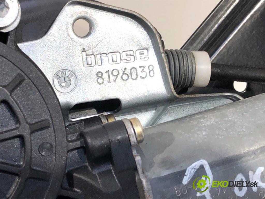 BMW E46 sedan 2002 85 kW 316 i 1596 mechanismus okna pravý přední část 83620640