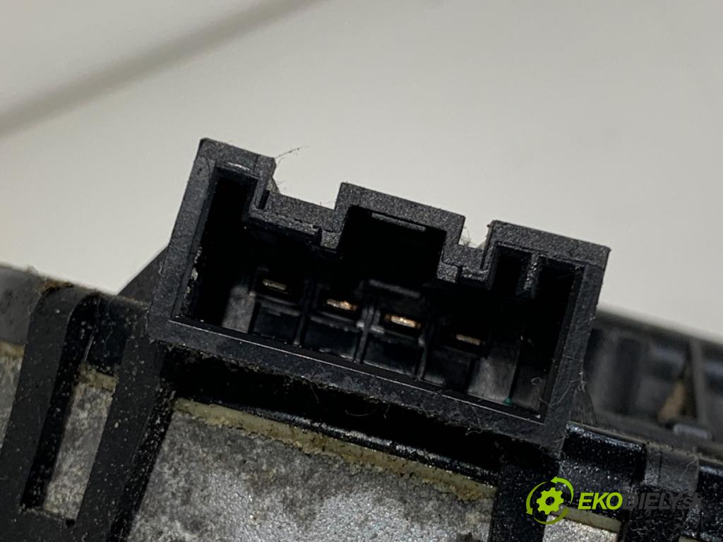 BMW E46 sedan 2002 85 kW 316 i 1596 Mechanizmus stieračov predný 6914577 (Motorček stieračov predný)