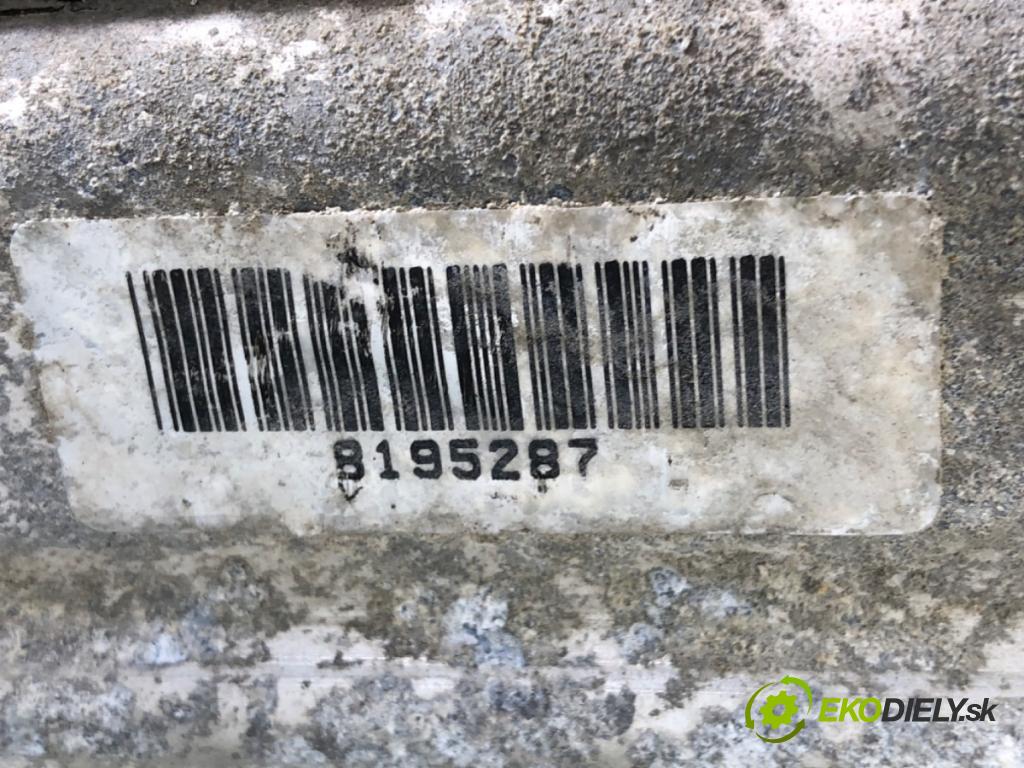 BMW E46 sedan 2002 85 kW 316 i 1596 výztuha nárazníka přední část  (Přední výztuha)