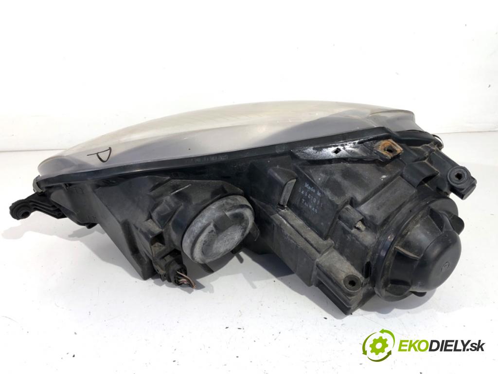 VW GOLF V liftback 2004 77 kW 1.9 TDI 1896 Svetlomet pravy predný