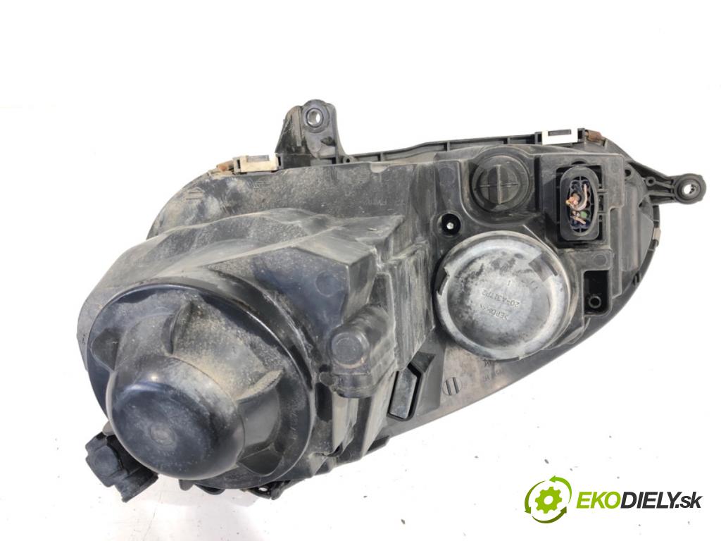 VW GOLF V liftback 2004 77 kW 1.9 TDI 1896 Svetlomet pravy predný