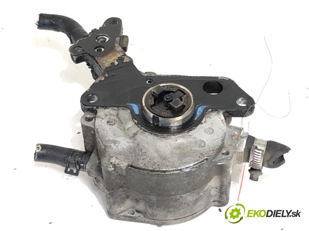 VW GOLF V liftback 2004 77 kW 1.9 TDI 1896 pumpa vakuová 038145209C