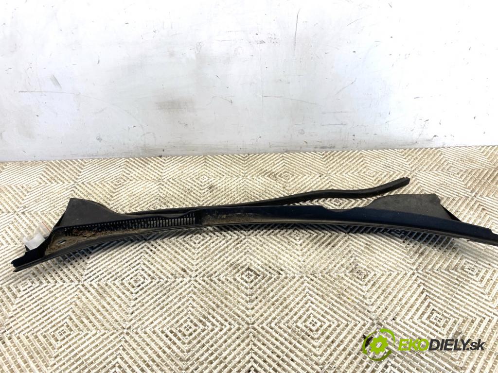 VW GOLF V liftback 2004 77 kW 1.9 TDI 1896 Torpédo, plast pod čelné okno 1K5819415A (Torpédo (plast pod čelným sklom))