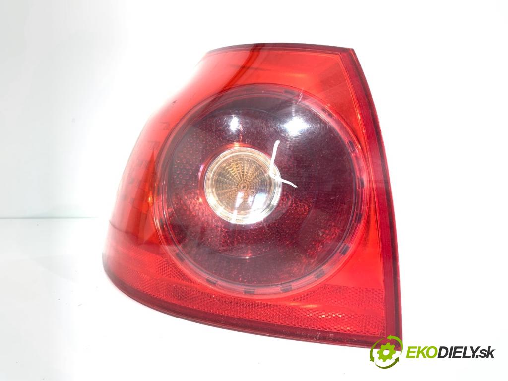 VW GOLF V liftback 2004 77 kW 1.9 TDI 1896 světlo levý zadní část 1K6945095E