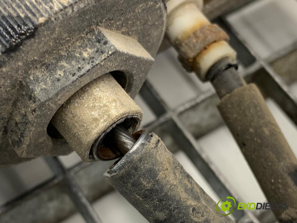 RENAULT ESPACE IV nadwozie wielkoprzestrzenne (MPV) 2003 120 kW 2.0 Turbo (JK0A, JK0B, JK0N) 1998 BRZDA: ručný elektrický 8200316575 (Ručná brzda)