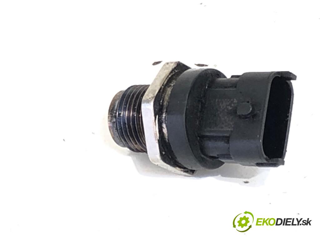 OPEL ASTRA H Kombi 2005 88 kW 1.9 CDTI (L35) 1910 Snímač tlaku paliva 0281002706 (Snímač)