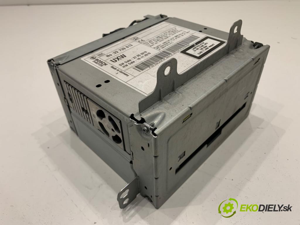 OPEL INSIGNIA A Kombi 2010 81 kW 2.0 CDTI (35) 1956 RADIO 22739813 (Audio zariadenie)