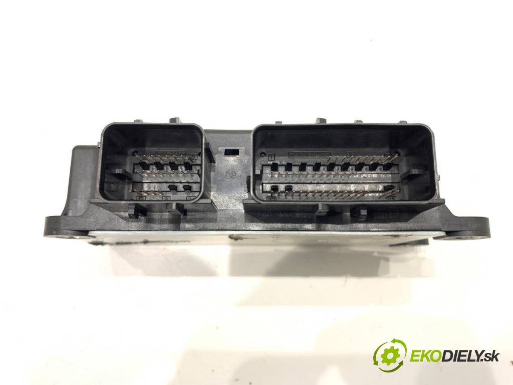 OPEL INSIGNIA A Kombi 2010 81 kW 2.0 CDTI (35) 1956 senzor airbag 13578320 (Snímač)