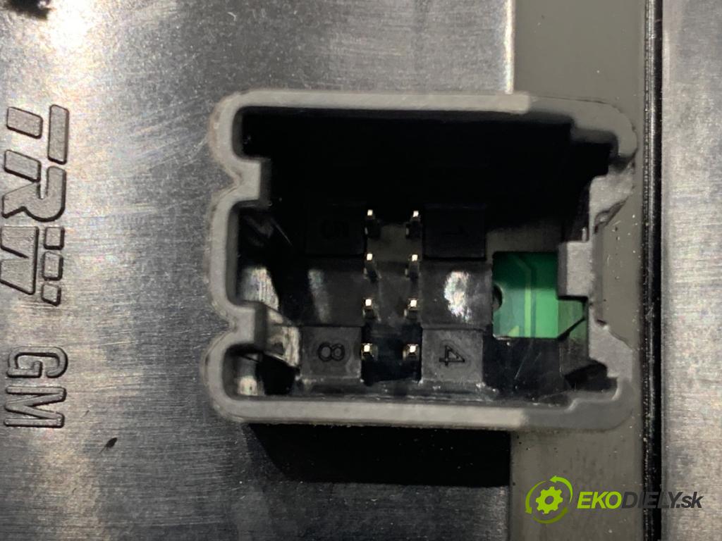 OPEL INSIGNIA A Kombi 2010 81 kW 2.0 CDTI (35) 1956 Prepínač okien 13305978 (Prepínacie páčky pod volantom)