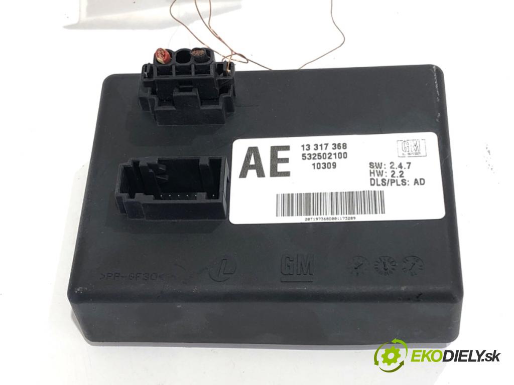 OPEL INSIGNIA A Kombi 2010 81 kW 2.0 CDTI (35) 1956 Modul svetiel 13317368 (Riadiaca jednotka ostatné)