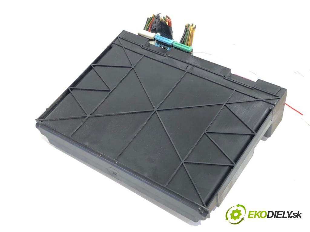 OPEL INSIGNIA A Kombi 2010 81 kW 2.0 CDTI (35) 1956 Modul komfortu 13578704 (Modul komfortu)