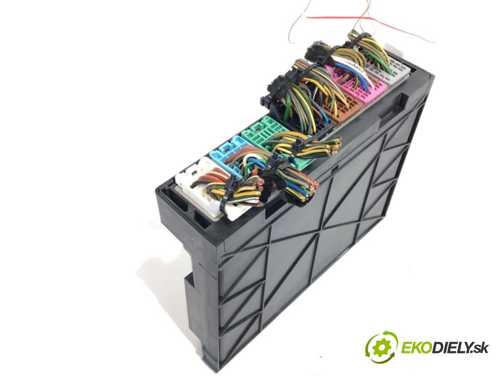 OPEL INSIGNIA A Kombi 2010 81 kW 2.0 CDTI (35) 1956 Modul komfortu 13578704 (Modul komfortu)