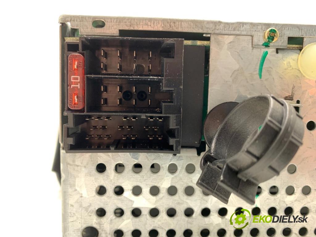 FIAT STILO Kombi 2005 85 kW 1.9 JTD 1910 RADIO 735392561 (Audio zariadenie)