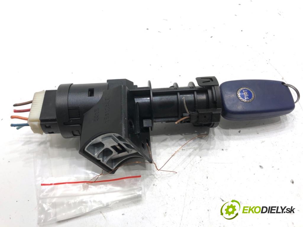 FIAT STILO Kombi 2005 85 kW 1.9 JTD 1910 spinačka 00467601520 (Spínacia skrinka)