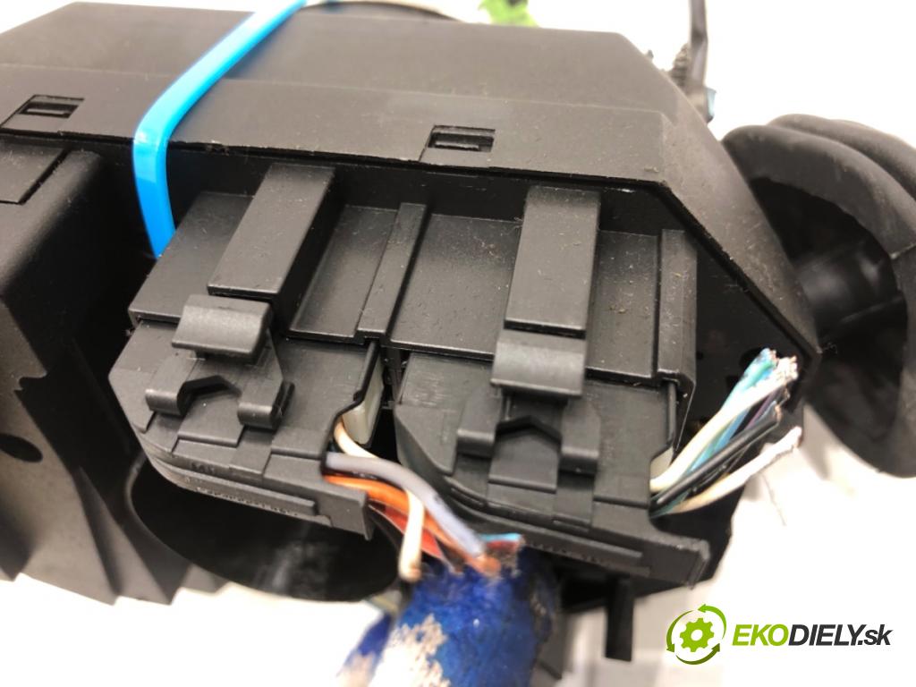 FIAT STILO Kombi 2005 85 kW 1.9 JTD 1910 Prepínač kombinovaný 07353682470 (Prepínacie páčky pod volantom)