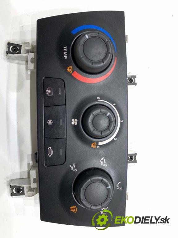 FIAT STILO Kombi 2005 85 kW 1.9 JTD 1910 Panel ovládania kúrenia 591546100 (Prepínacie páčky pod volantom)