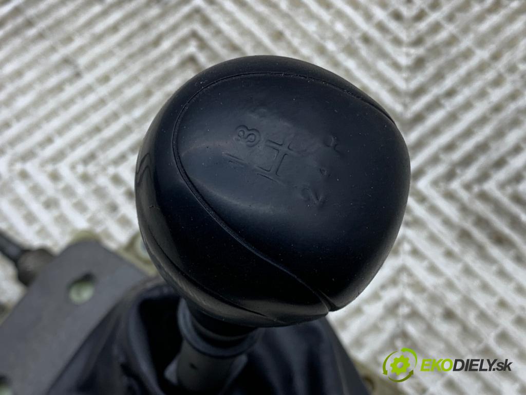 FIAT STILO Kombi 2005 85 kW 1.9 JTD 1910 kulisa 735304958 (Řadicí páka (kulisa) )