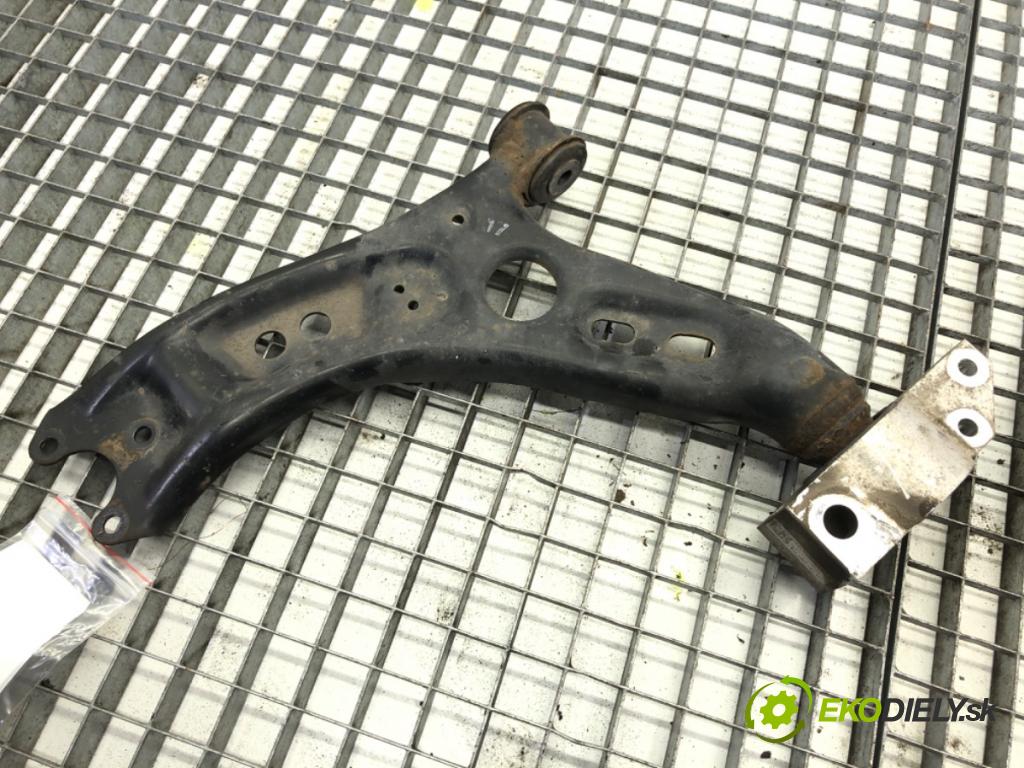 VW GOLF VI liftback 2011 59 kW 1.4 1390 rameno levý přední část 1K0407151BC