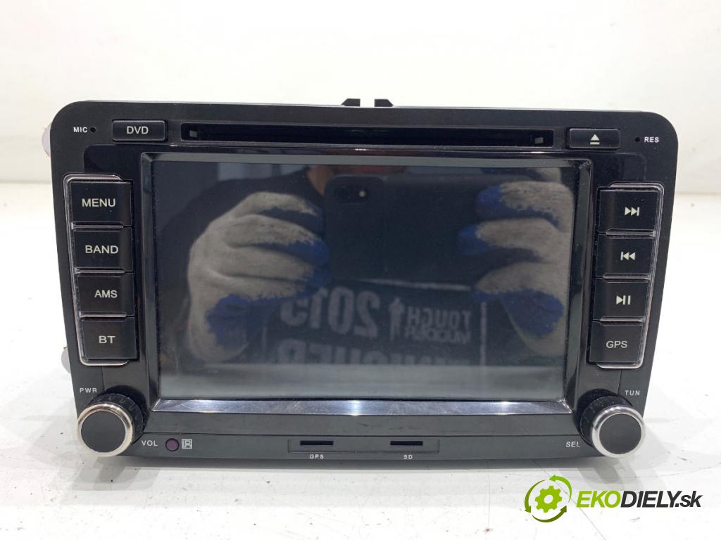 VW GOLF VI liftback 2011 59 kW 1.4 1390 RADIO Navigácia  (Audio zariadenie)