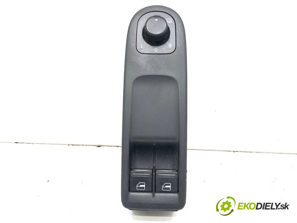 VW GOLF VI liftback 2011 59 kW 1.4 1390 přepínač oken 5K0867255 (Páčky pod volantem)