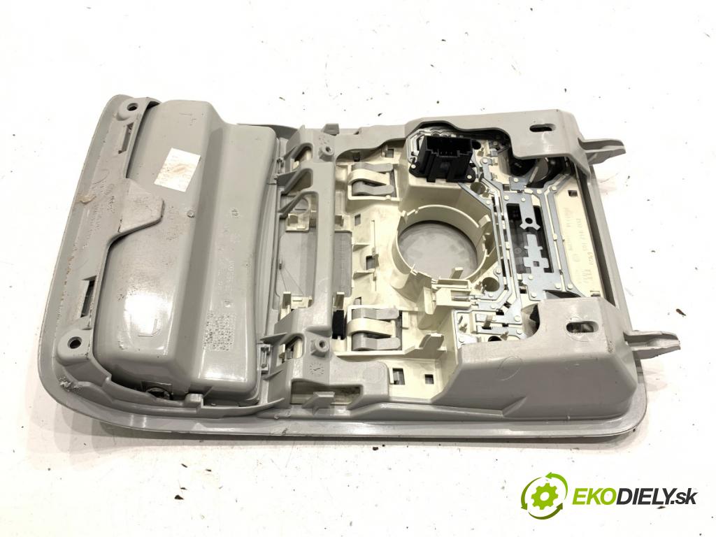 VW GOLF VI liftback 2011 59 kW 1.4 1390 světlo stropní 1K0947105