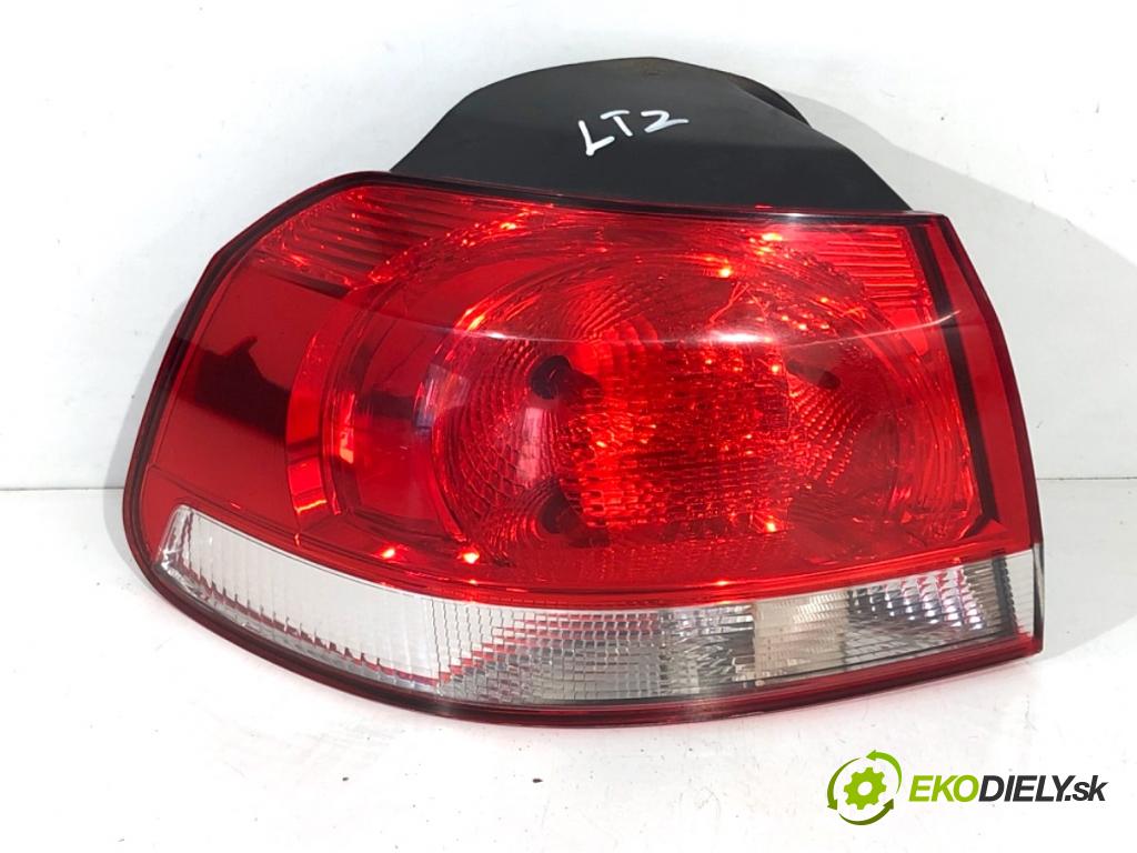 VW GOLF VI liftback 2011 59 kW 1.4 1390 světlo levý zadní část 5K0945095E